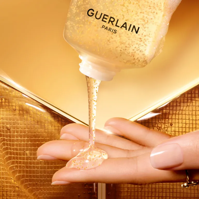 Abeille Royale Cleansing Care-In-Mousse