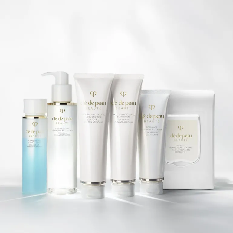 SALEABLE MAKEUP CLEANSING 50 TOWELETTES